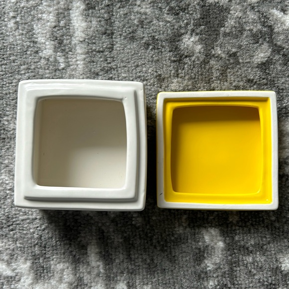 NEW J. Crew Yellow Ceramic Box - Picture 6 of 15